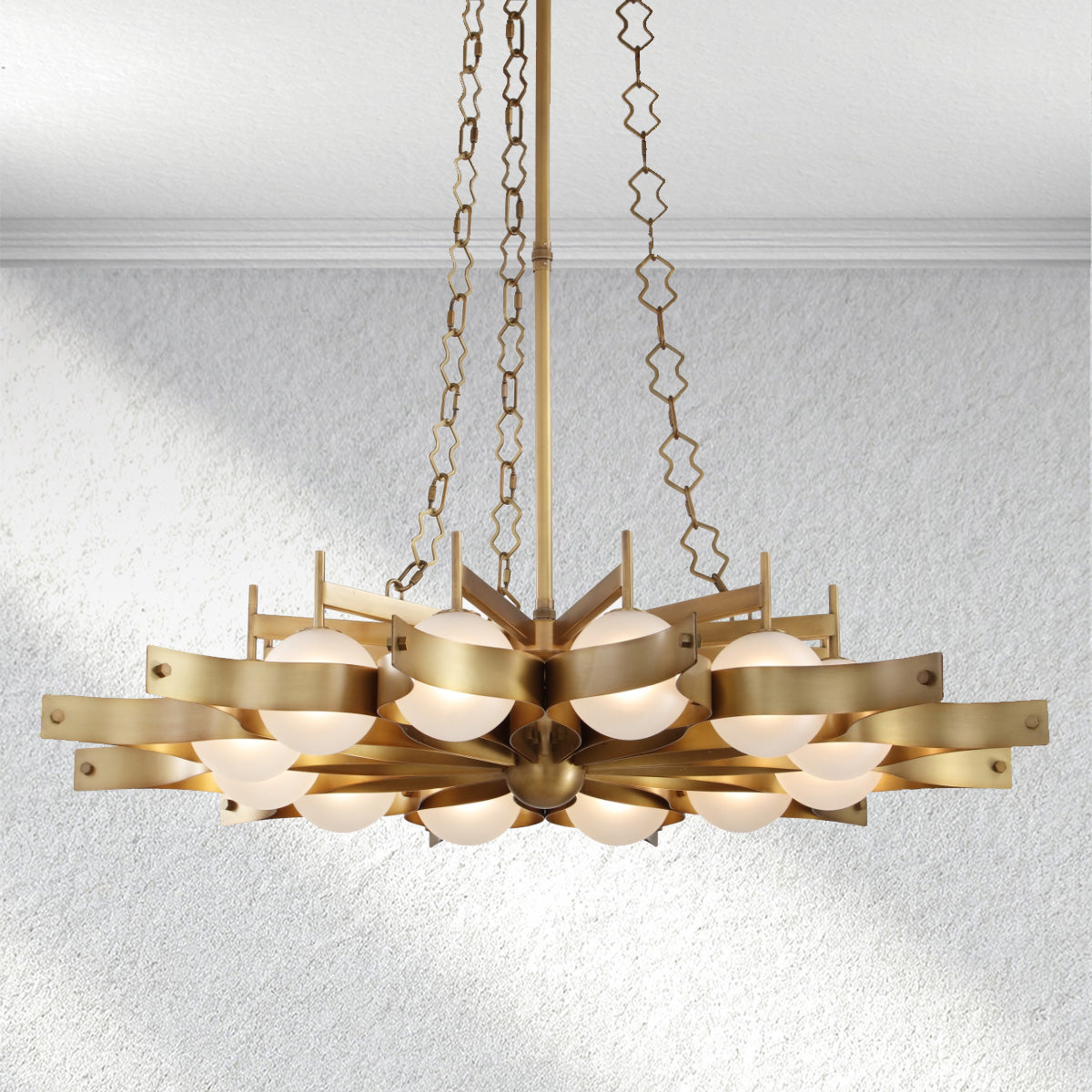 Lumahausco Decolume Chandelier