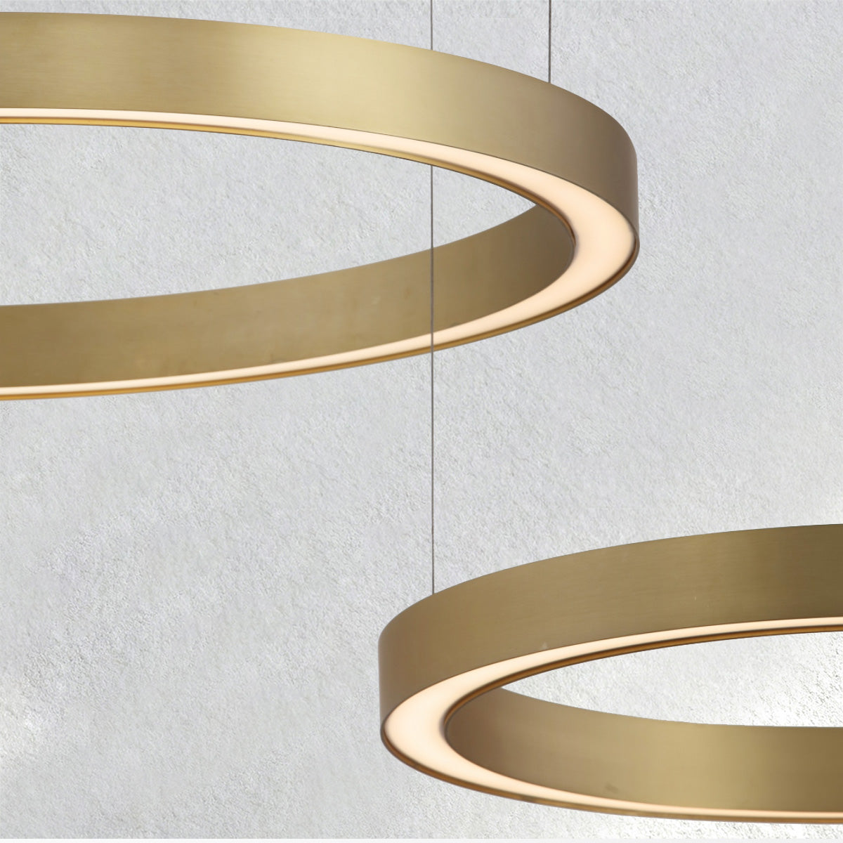 Lumahausco Auraloop Chandelier